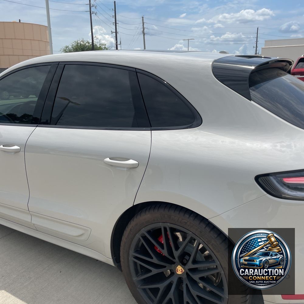 2024 Porsche Macan GTS