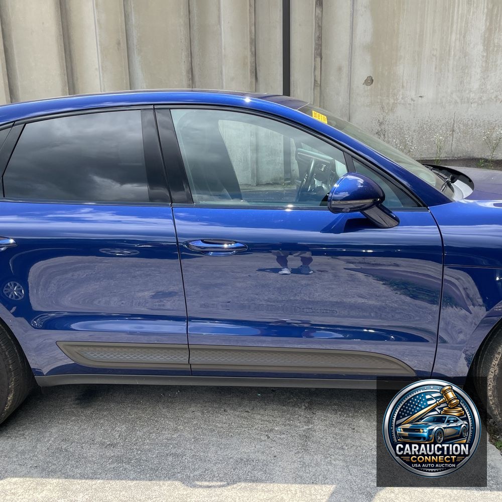 2022 Porsche Macan S