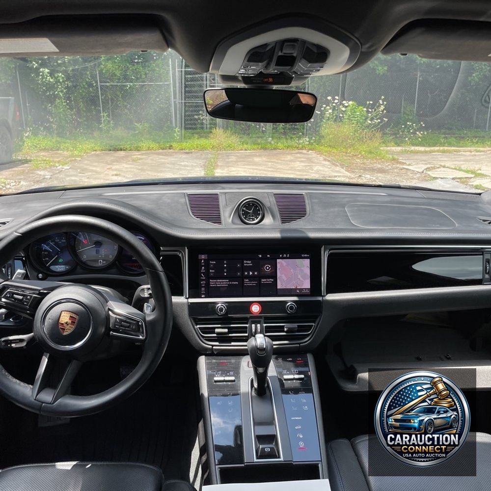 2022 Porsche Macan S
