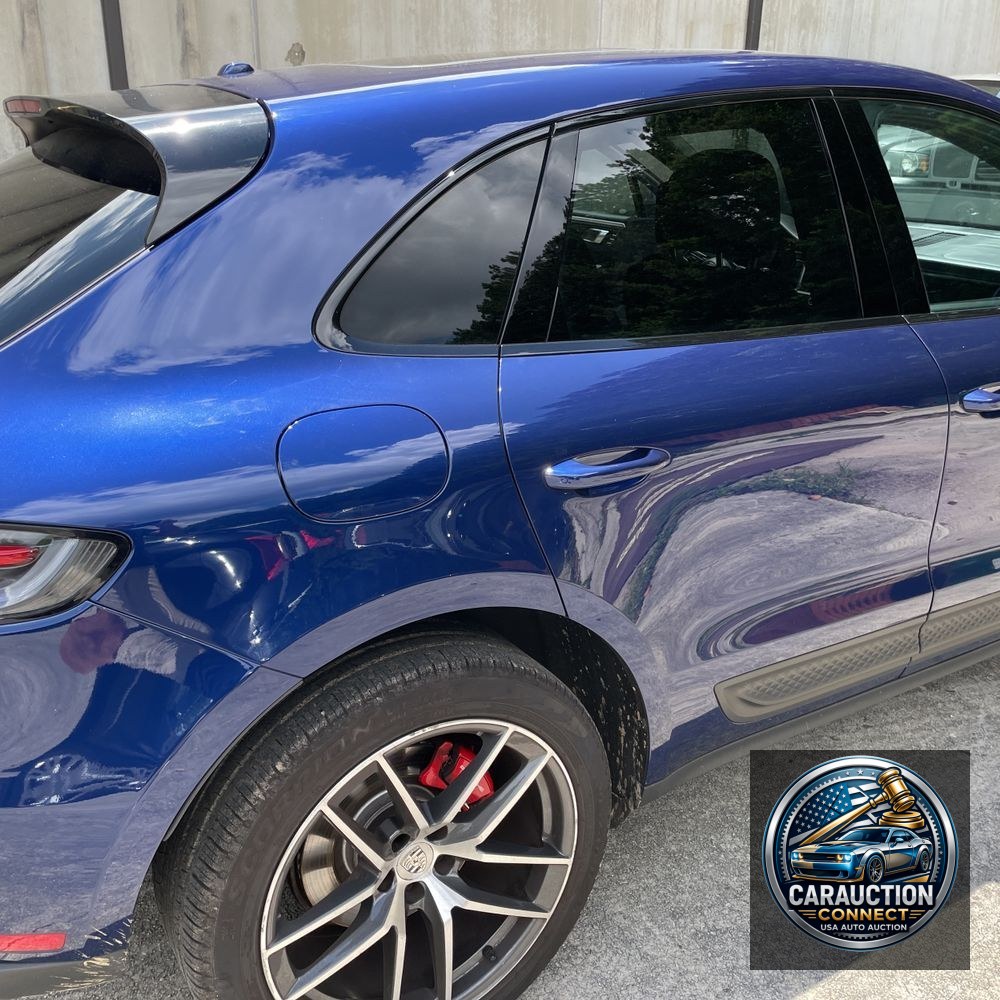 2022 Porsche Macan S