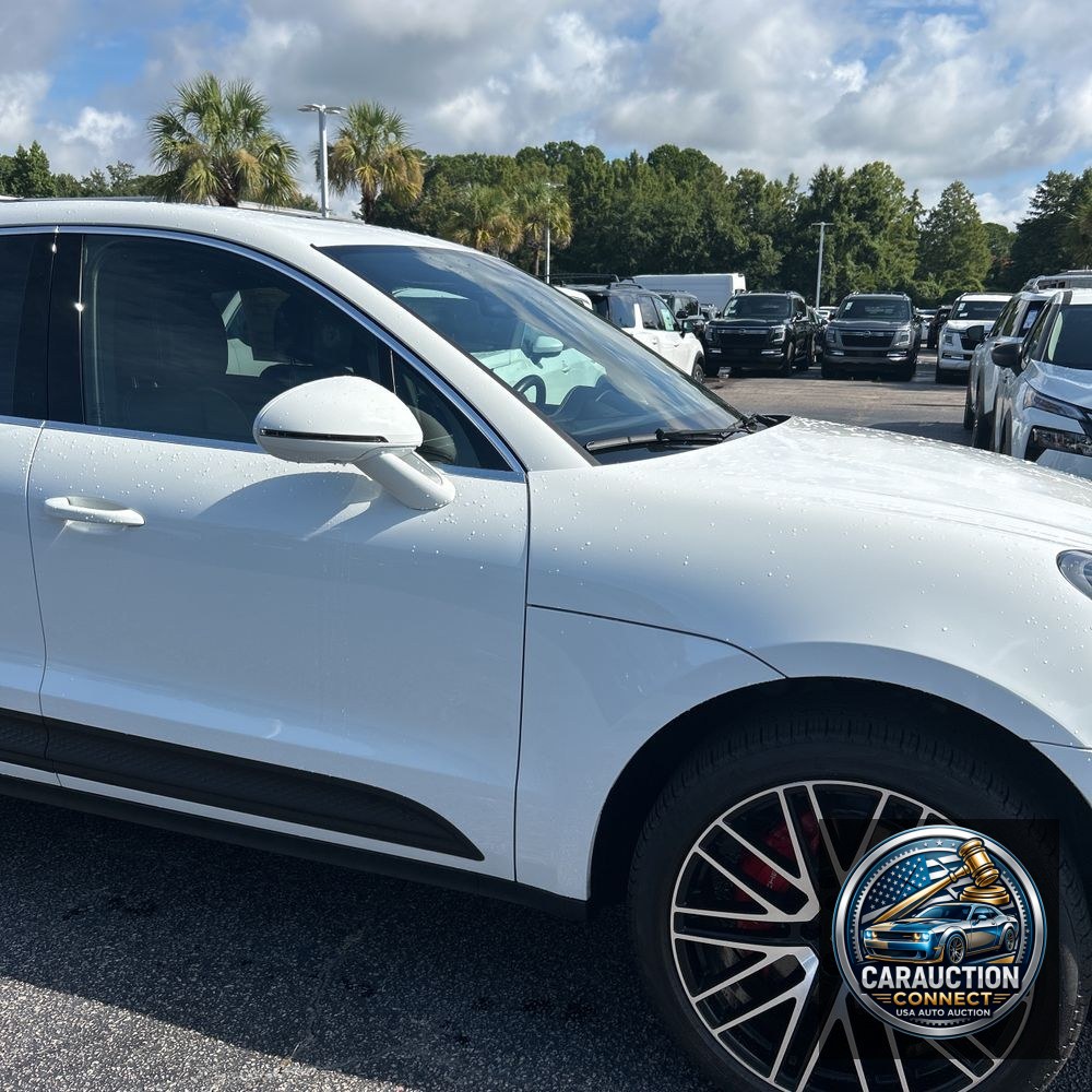 2023 Porsche Macan S