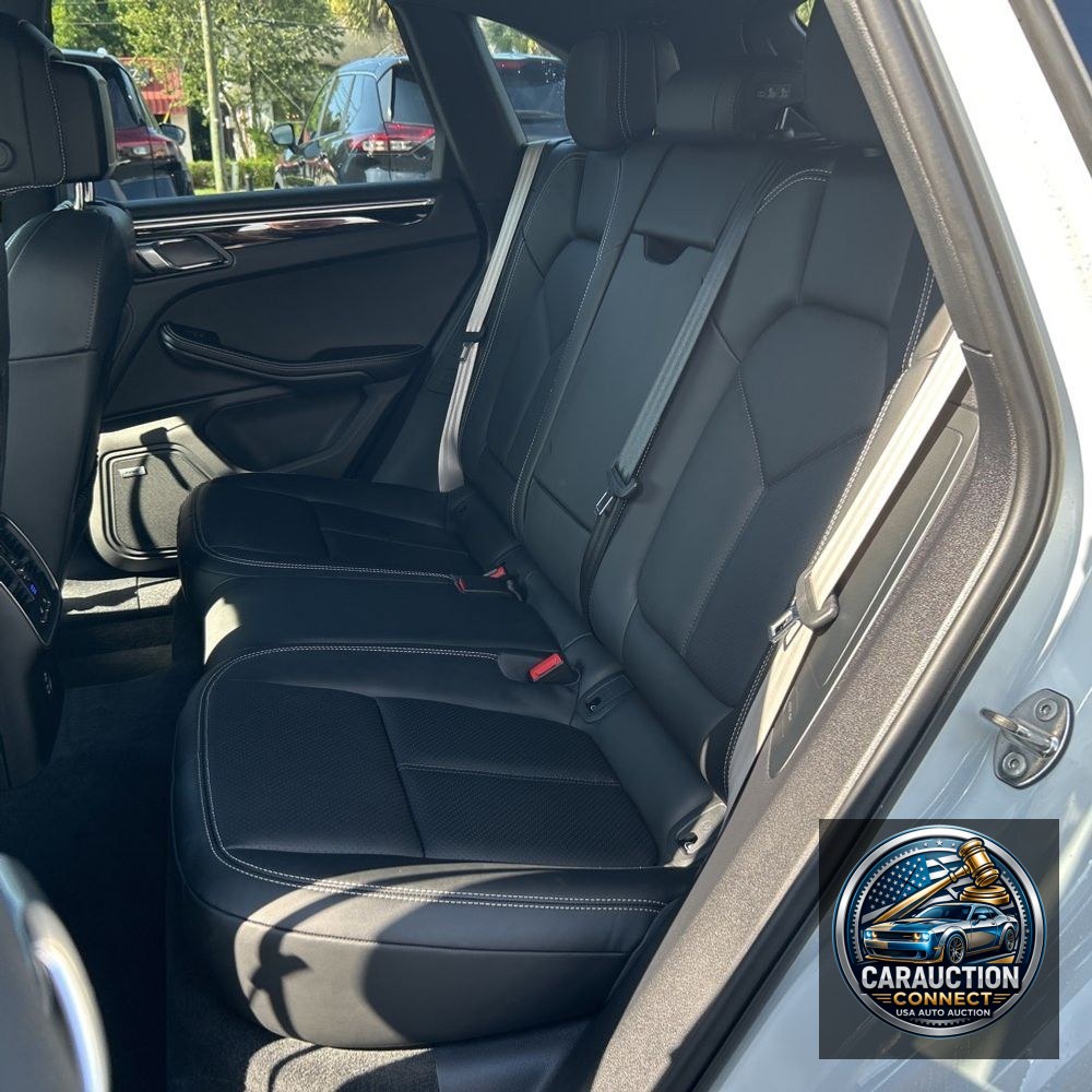 2023 Porsche Macan S