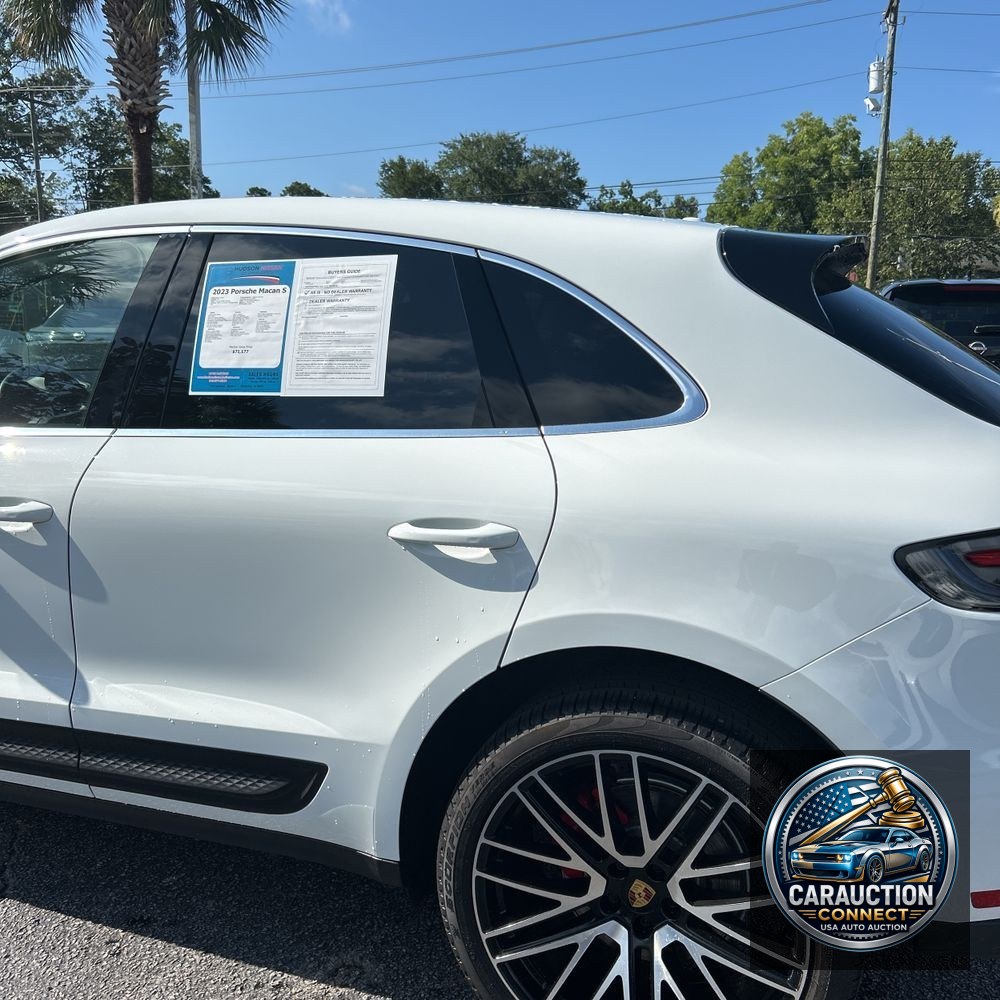 2023 Porsche Macan S