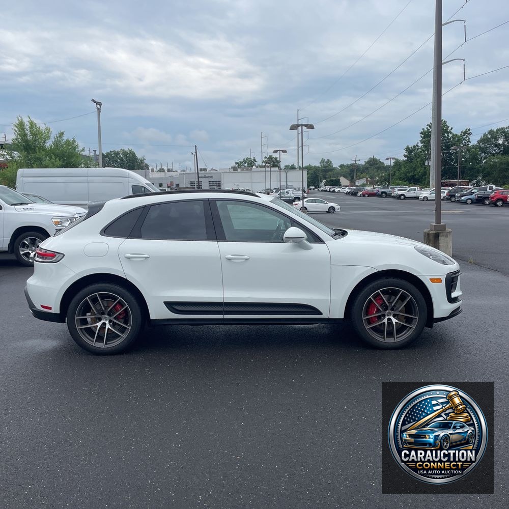 2022 Porsche Macan S