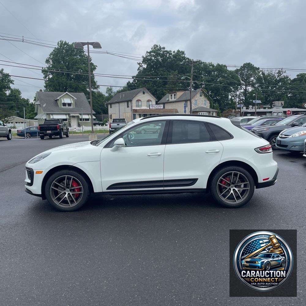 2022 Porsche Macan S