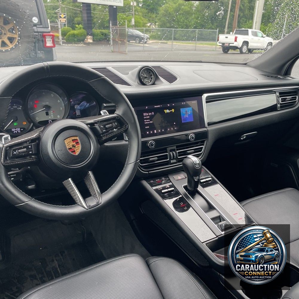 2022 Porsche Macan S