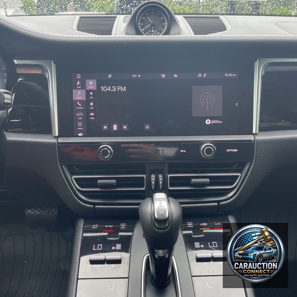 2022 Porsche Macan S