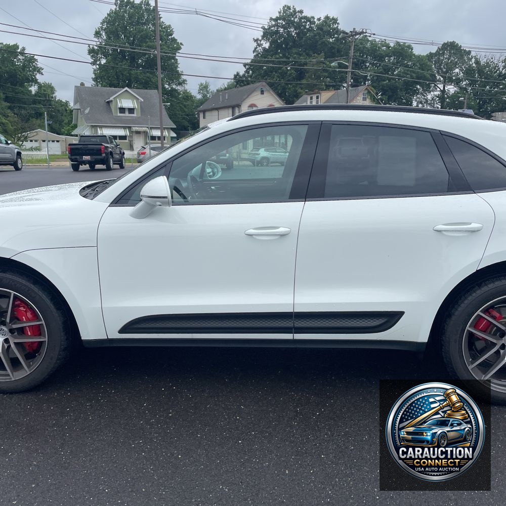 2022 Porsche Macan S