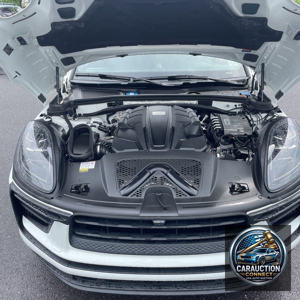 2022 Porsche Macan S