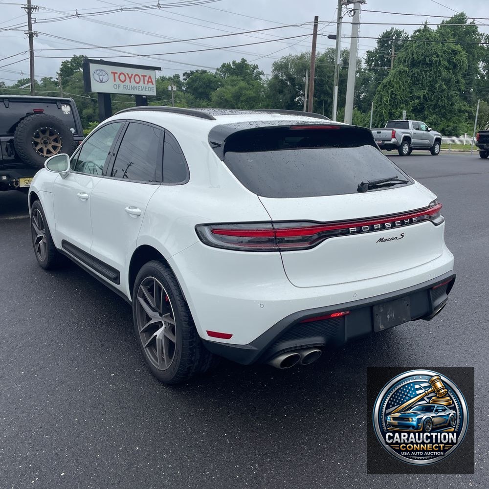 2022 Porsche Macan S