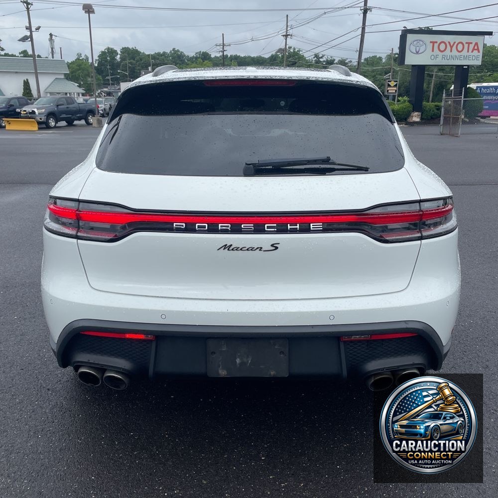2022 Porsche Macan S