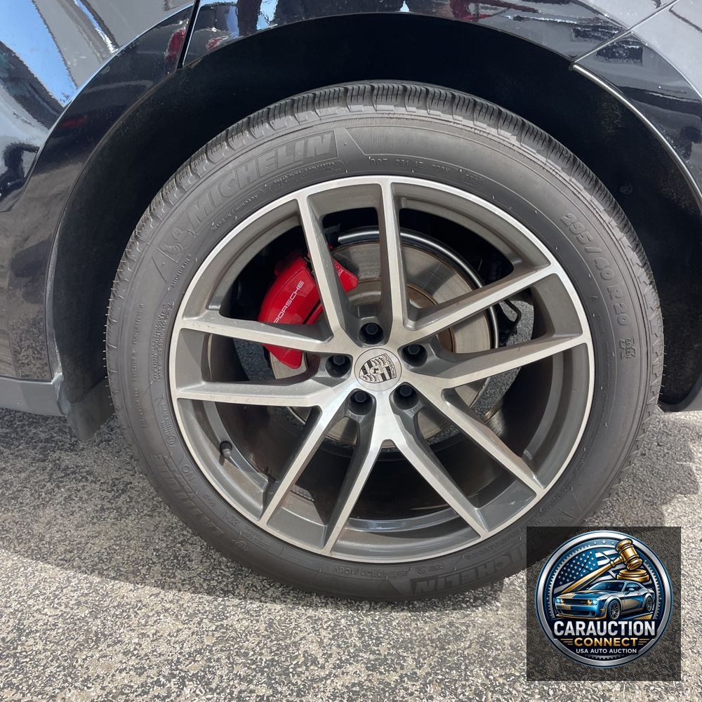 2024 Porsche Macan S