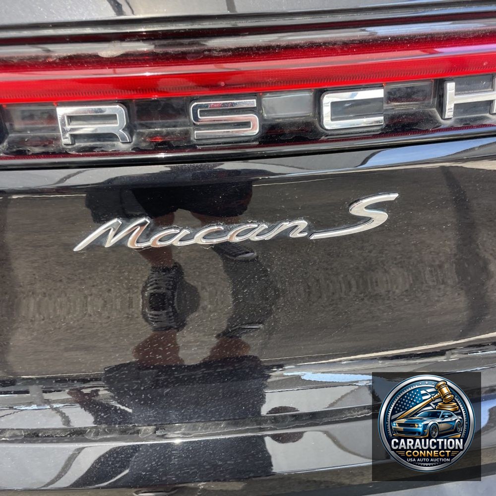 2024 Porsche Macan S