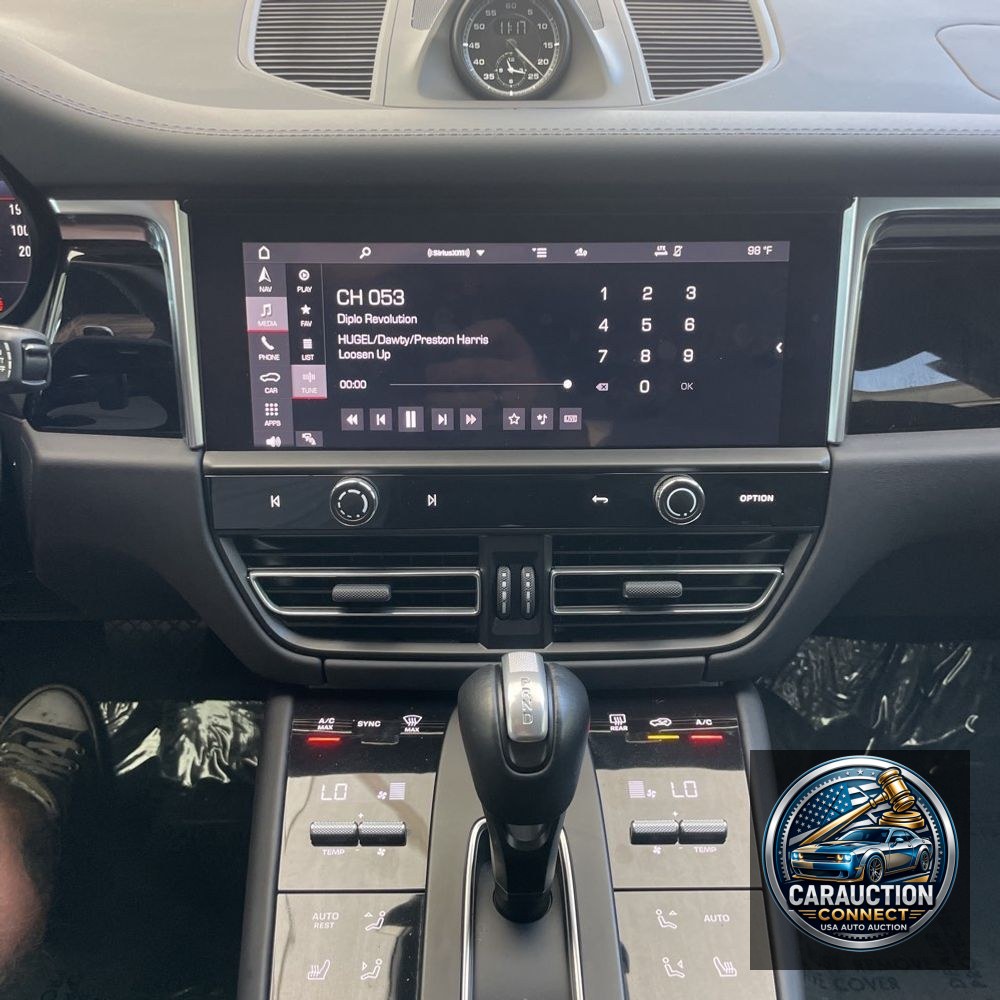 2024 Porsche Macan S