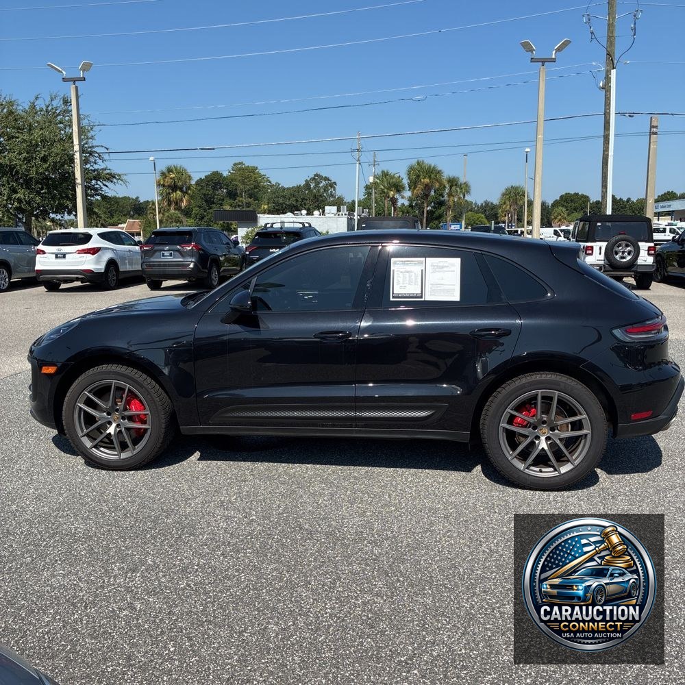 2022 Porsche Macan S