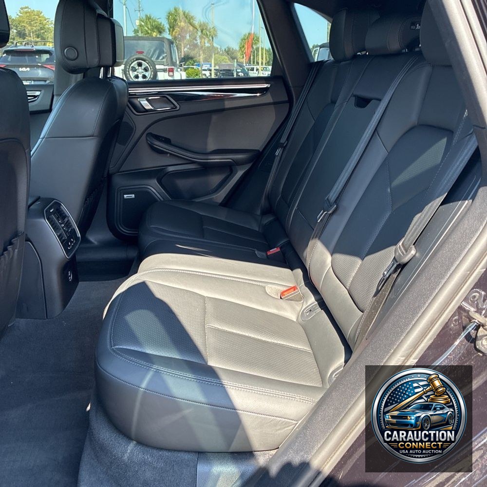 2022 Porsche Macan S