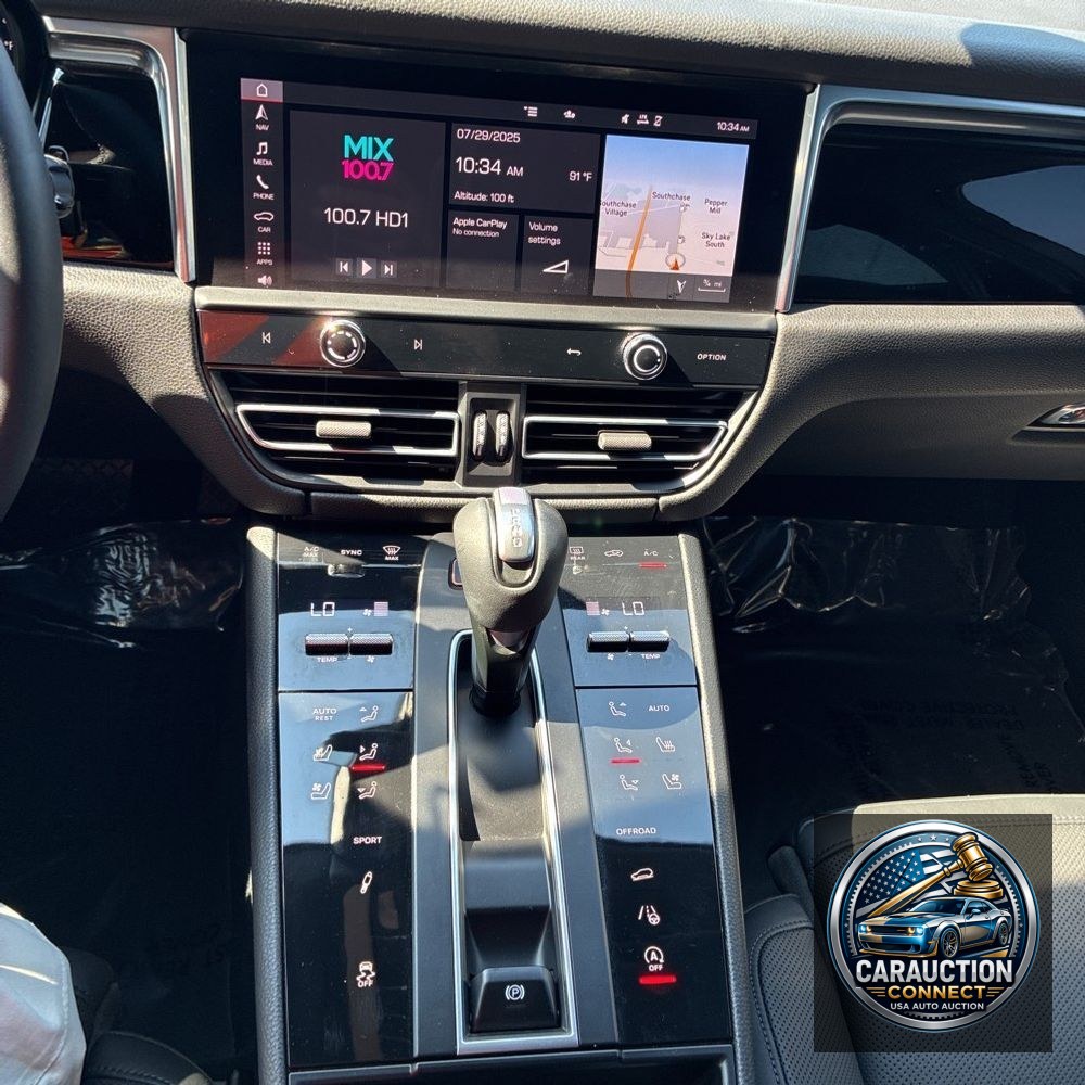 2022 Porsche Macan S