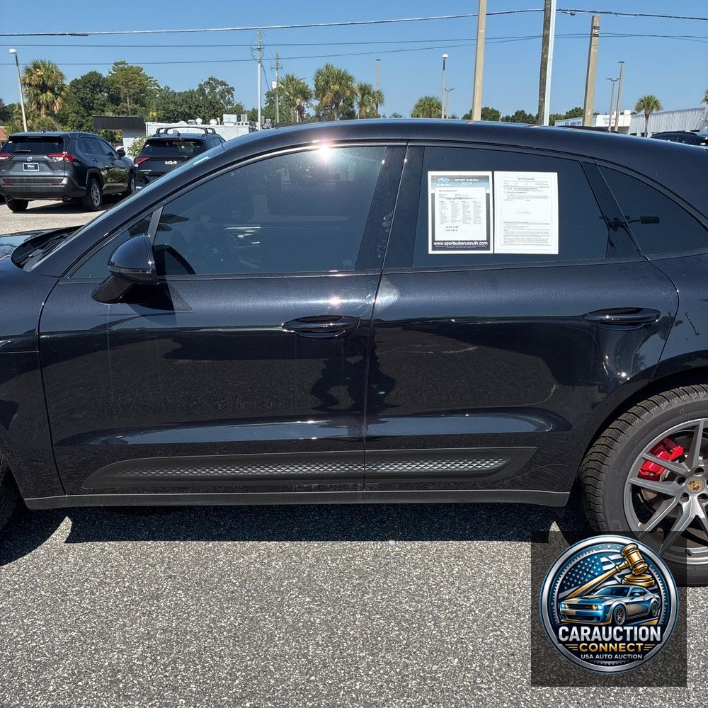 2022 Porsche Macan S