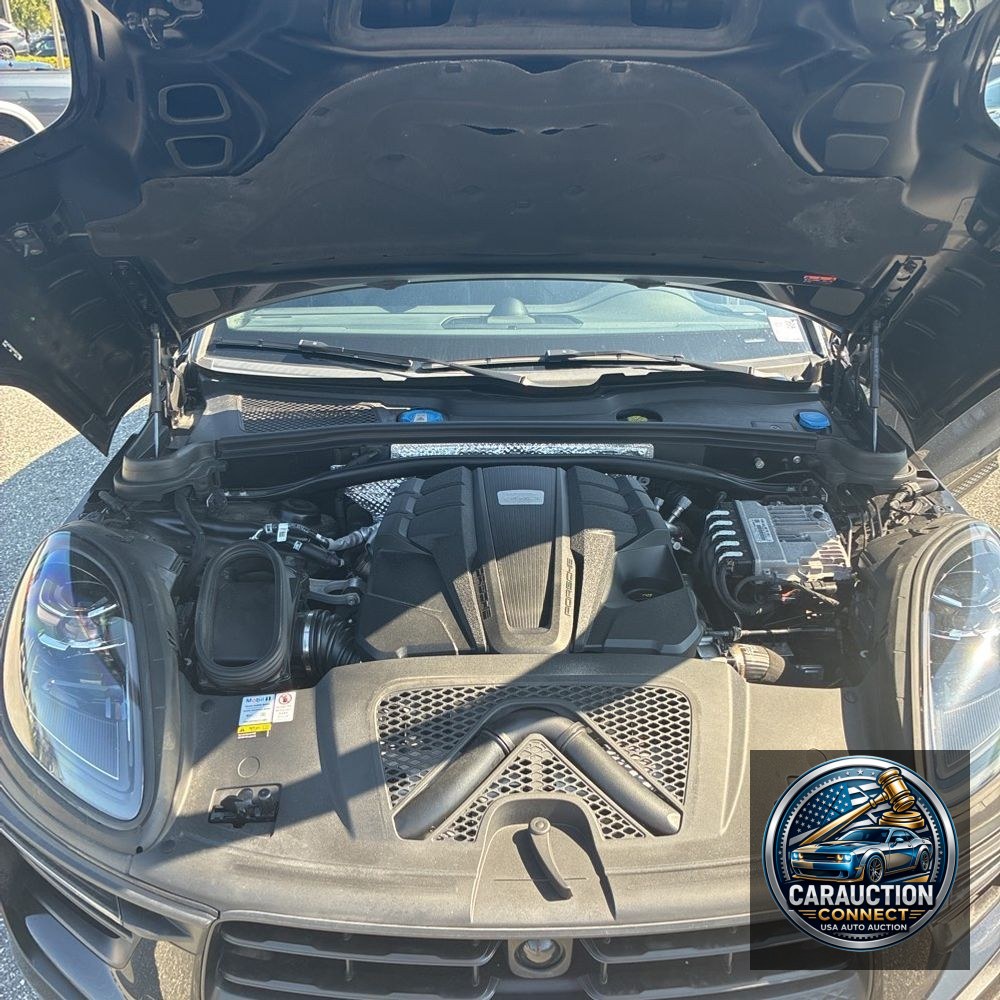 2022 Porsche Macan S