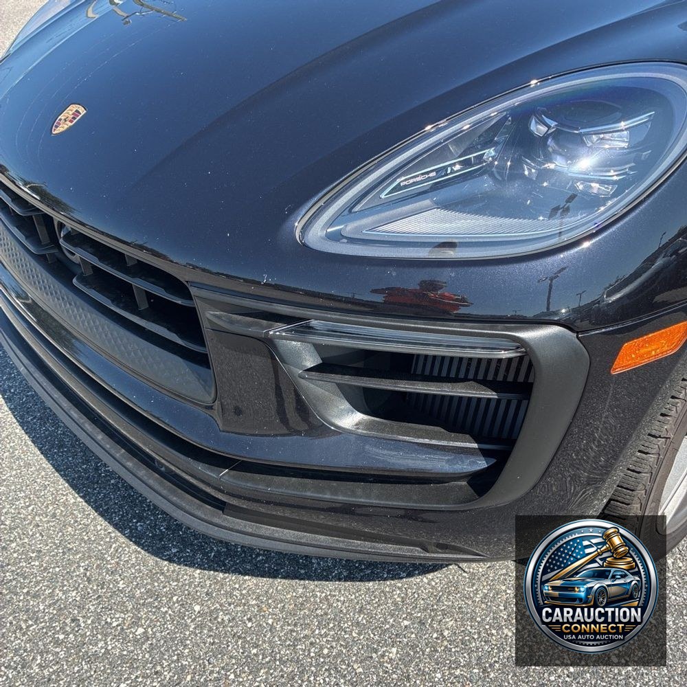 2022 Porsche Macan S
