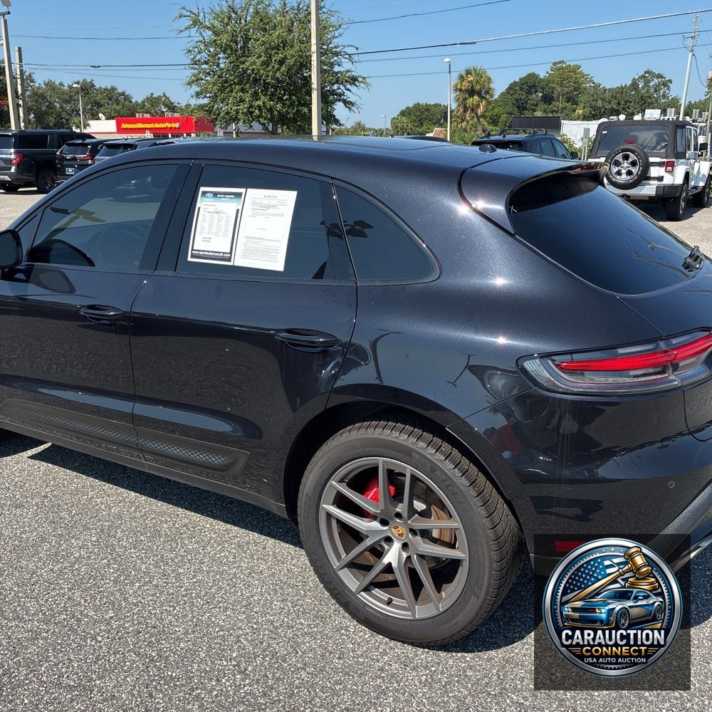 2022 Porsche Macan S