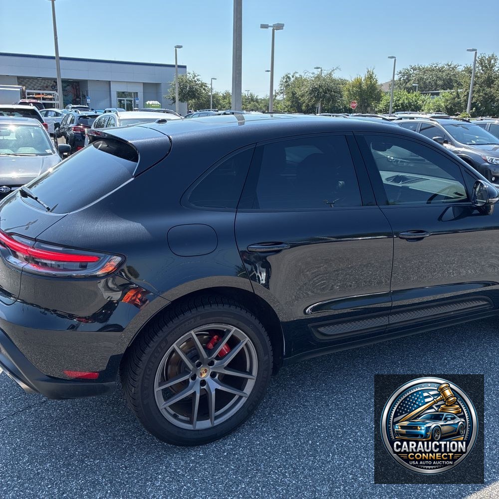 2022 Porsche Macan S