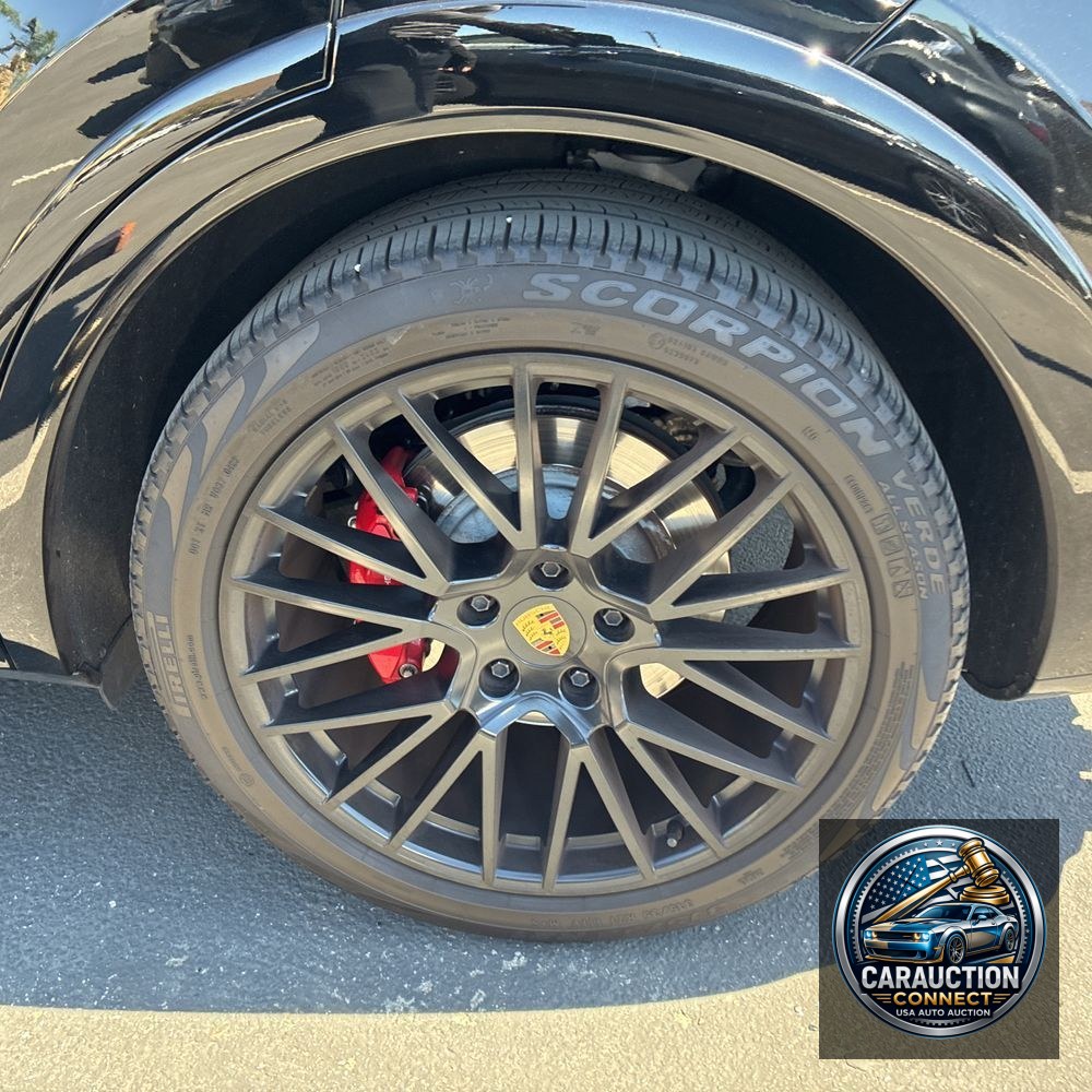 2023 Porsche Cayenne GTS