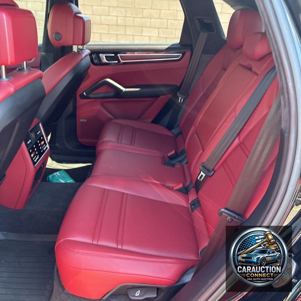 2023 Porsche Cayenne GTS