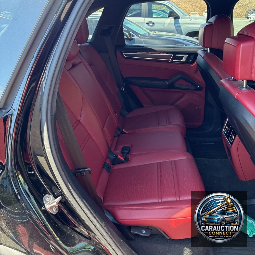 2023 Porsche Cayenne GTS