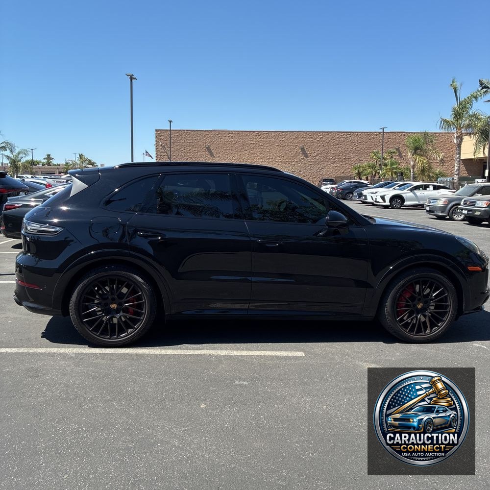 2023 Porsche Cayenne GTS