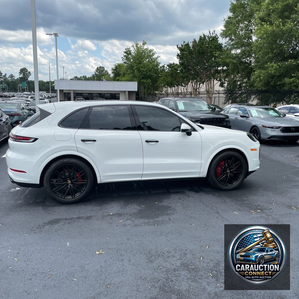 2024 Porsche Cayenne S