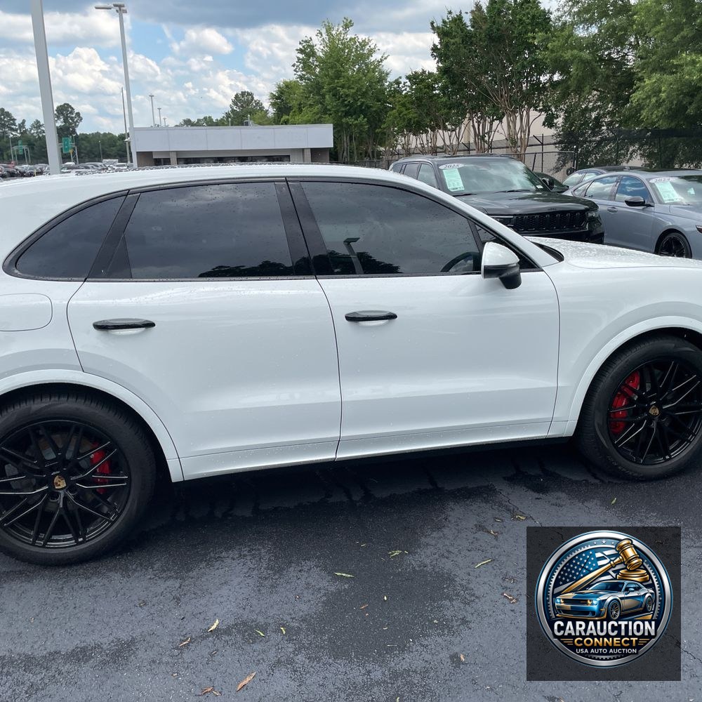 2024 Porsche Cayenne S