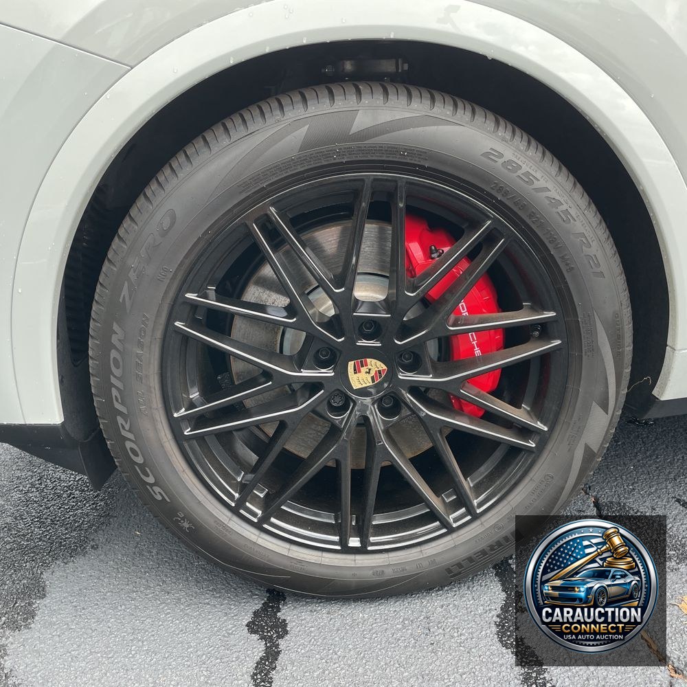 2024 Porsche Cayenne S