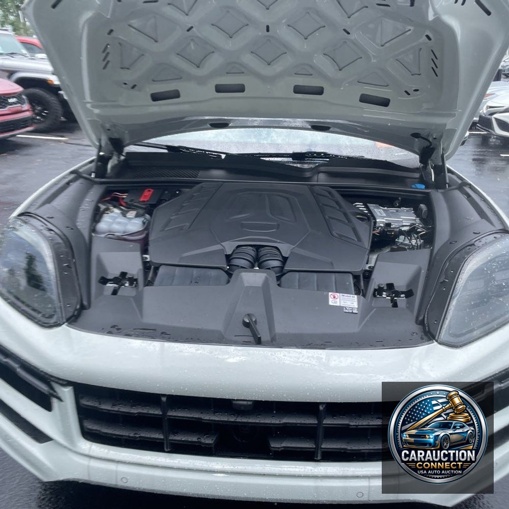 2024 Porsche Cayenne S