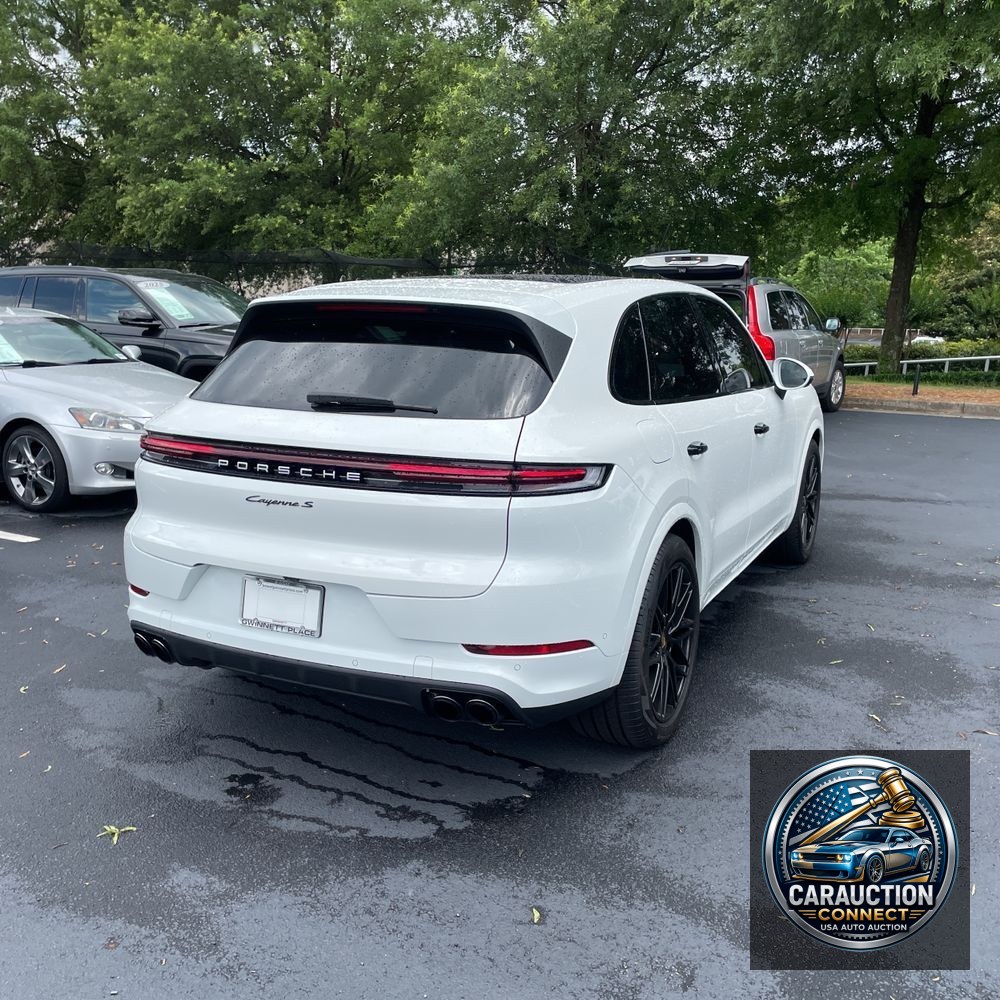 2024 Porsche Cayenne S