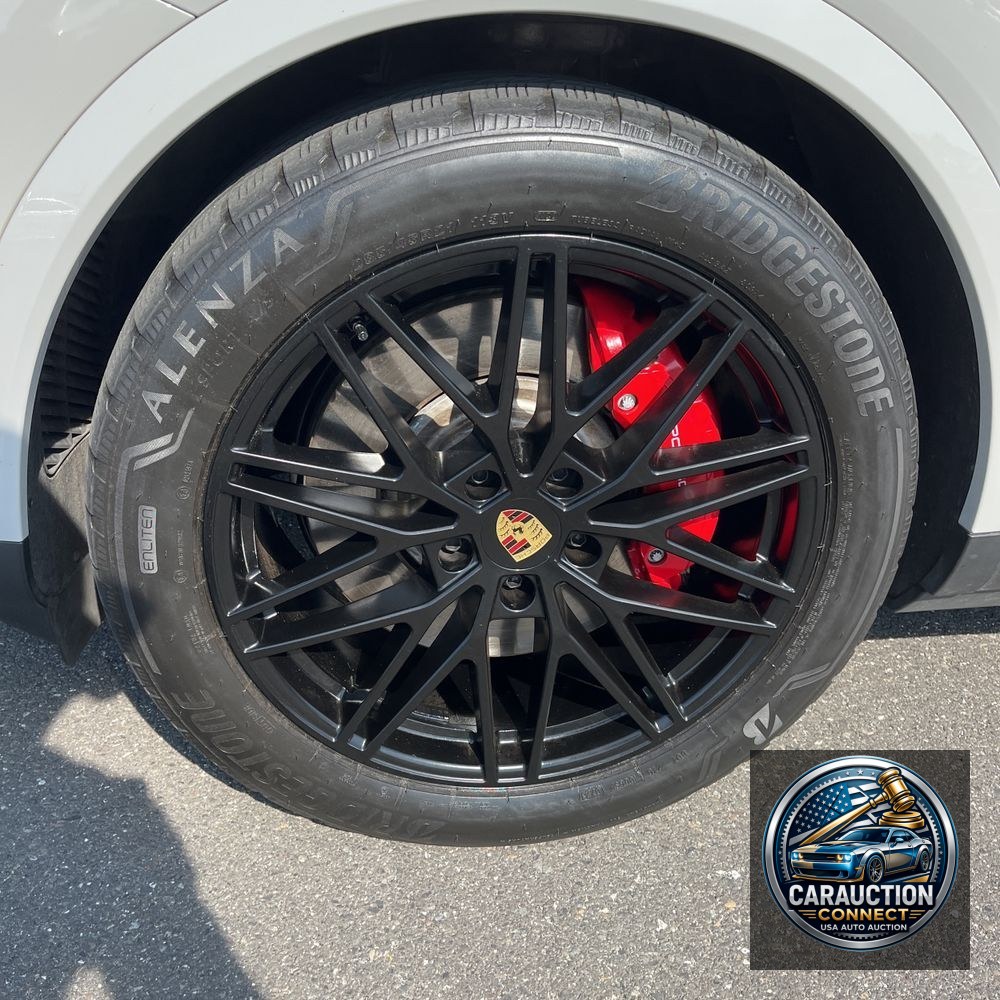 2024 Porsche Cayenne S