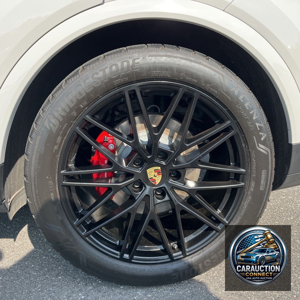 2024 Porsche Cayenne S