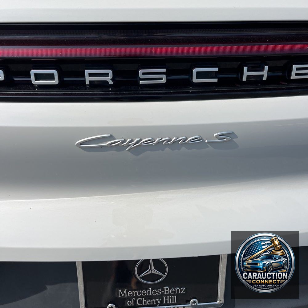 2024 Porsche Cayenne S