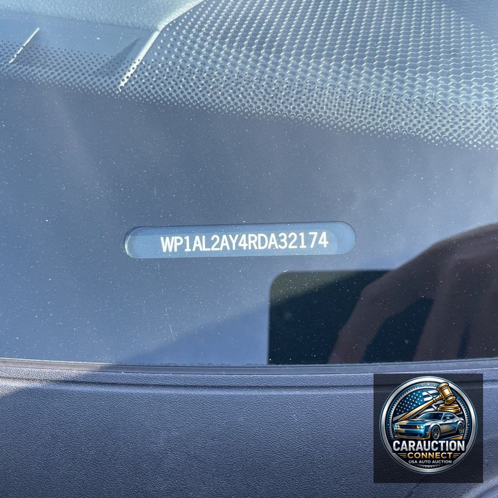 2024 Porsche Cayenne S