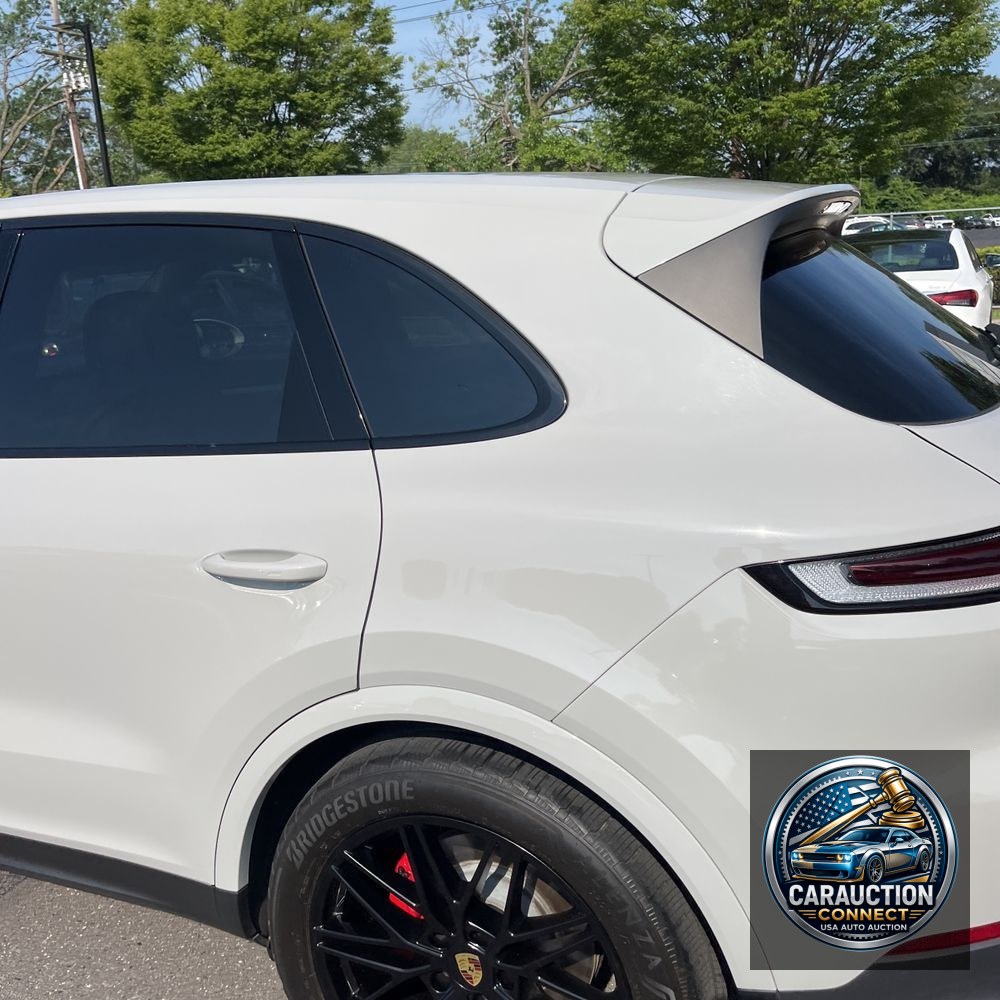 2024 Porsche Cayenne S