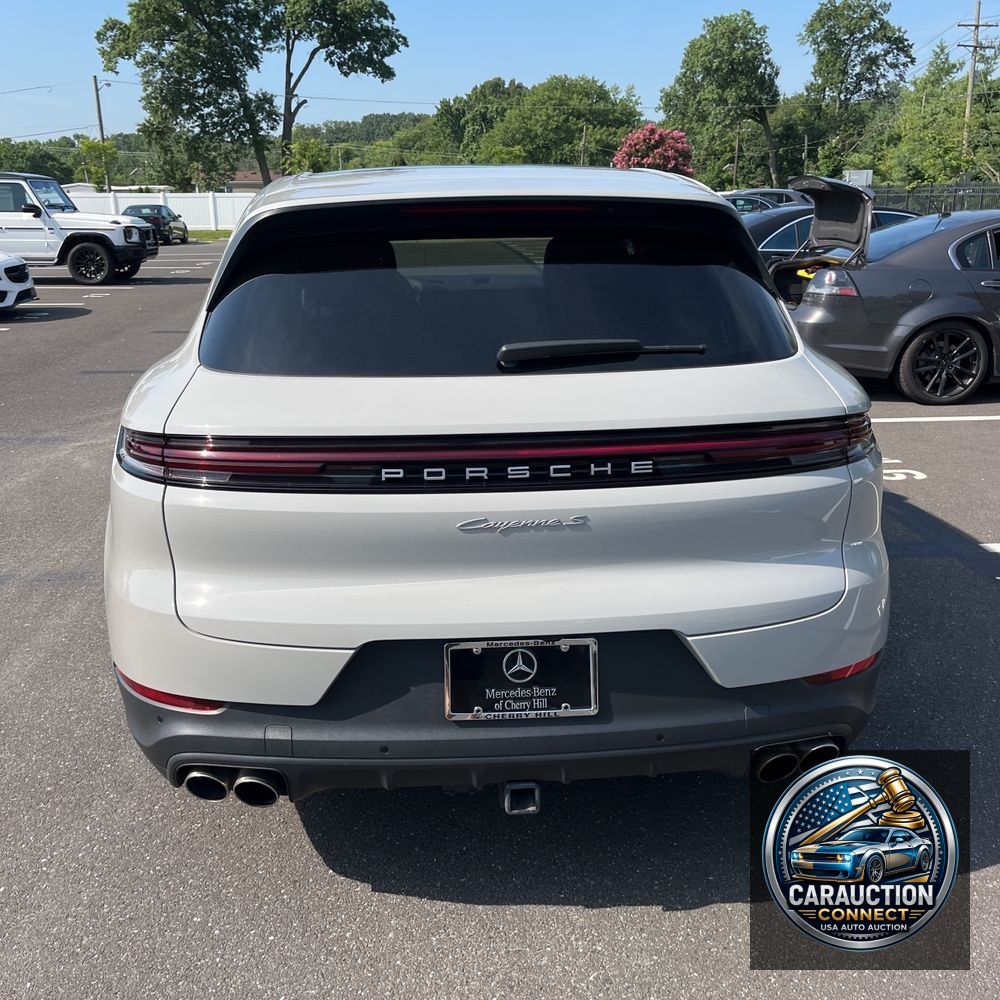 2024 Porsche Cayenne S