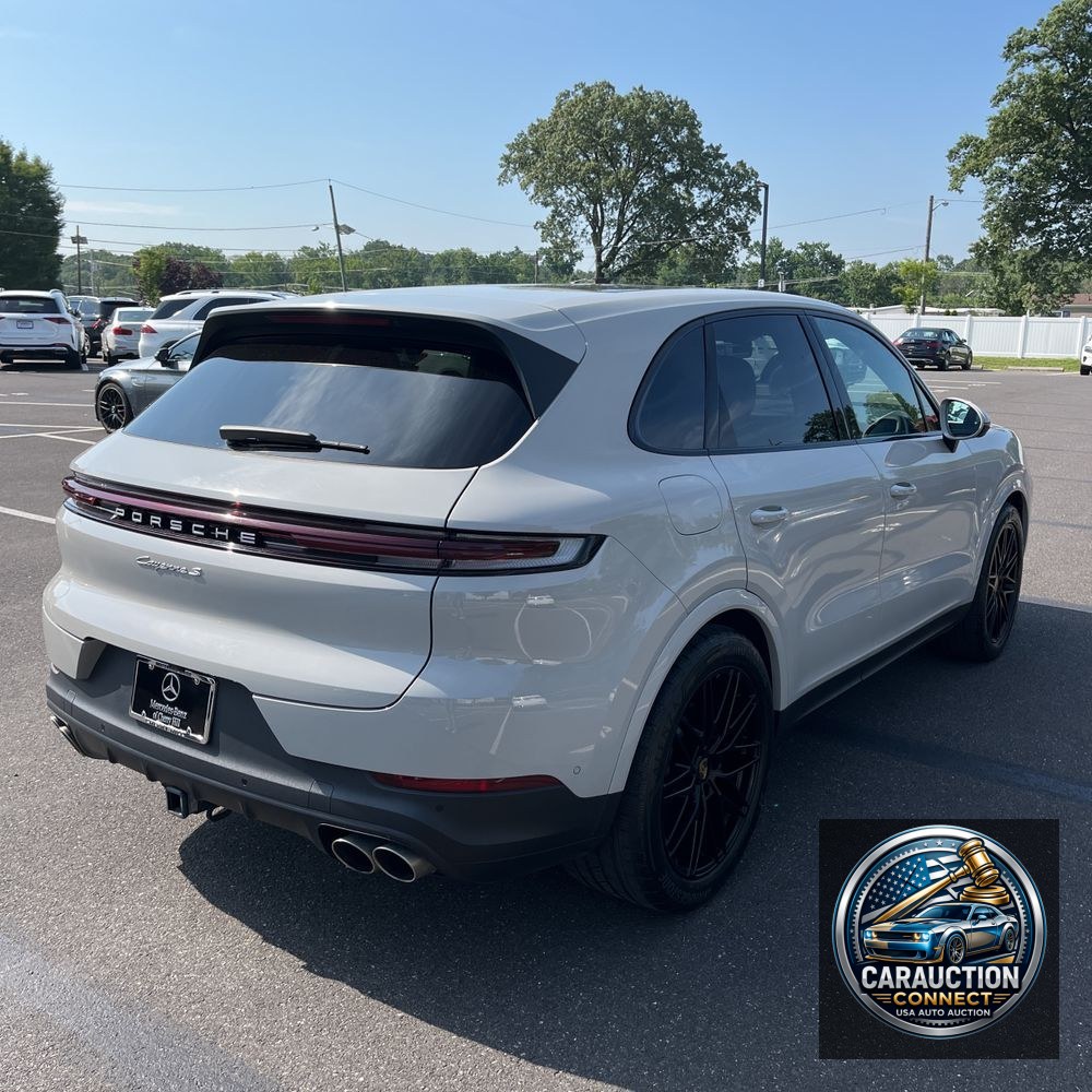 2024 Porsche Cayenne S