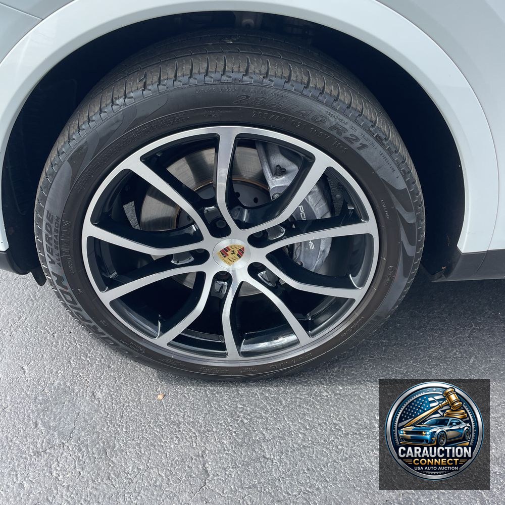 2022 Porsche Cayenne Coupe