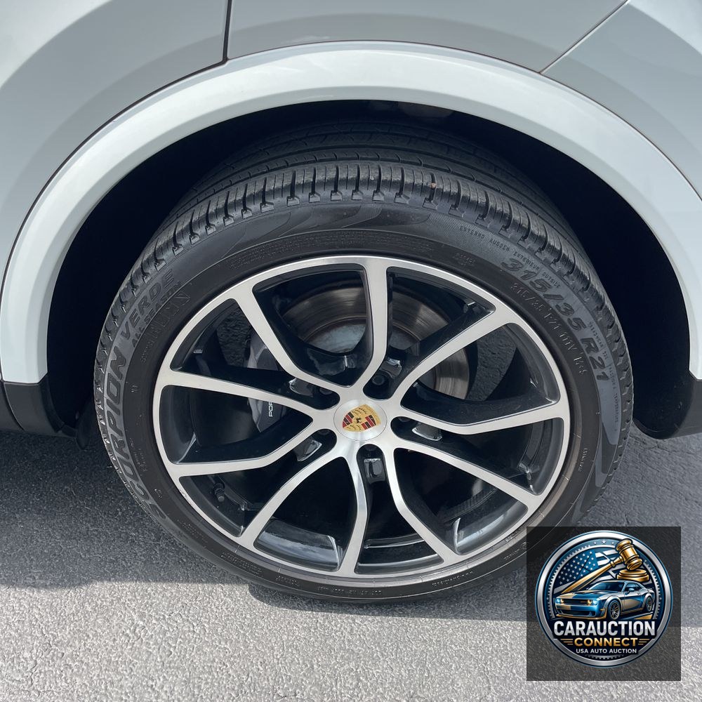 2022 Porsche Cayenne Coupe