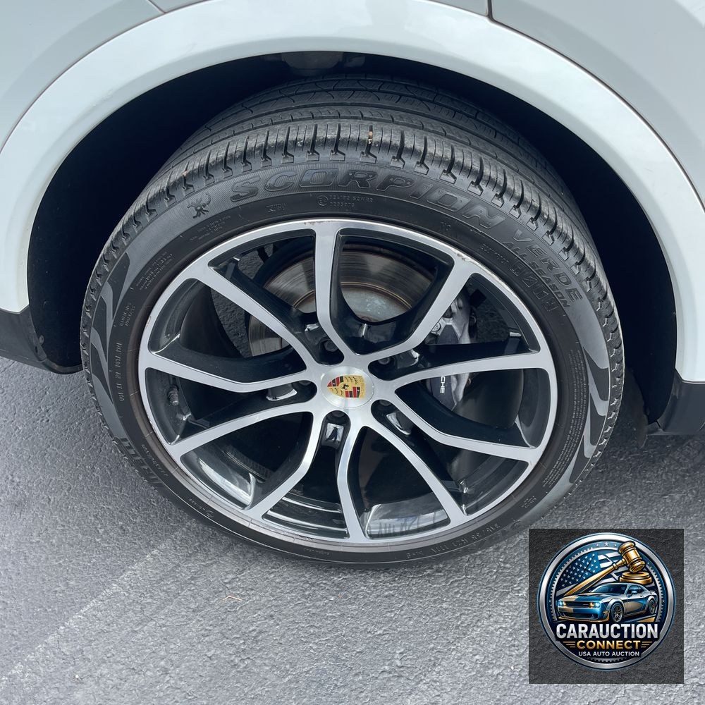 2022 Porsche Cayenne Coupe