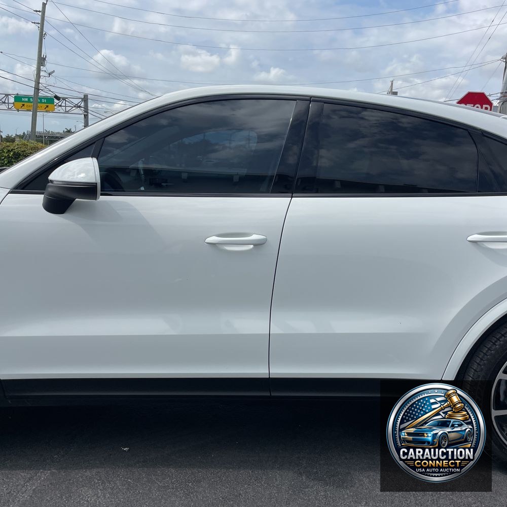 2022 Porsche Cayenne Coupe