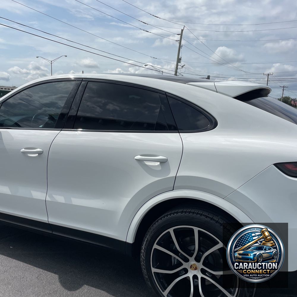 2022 Porsche Cayenne Coupe