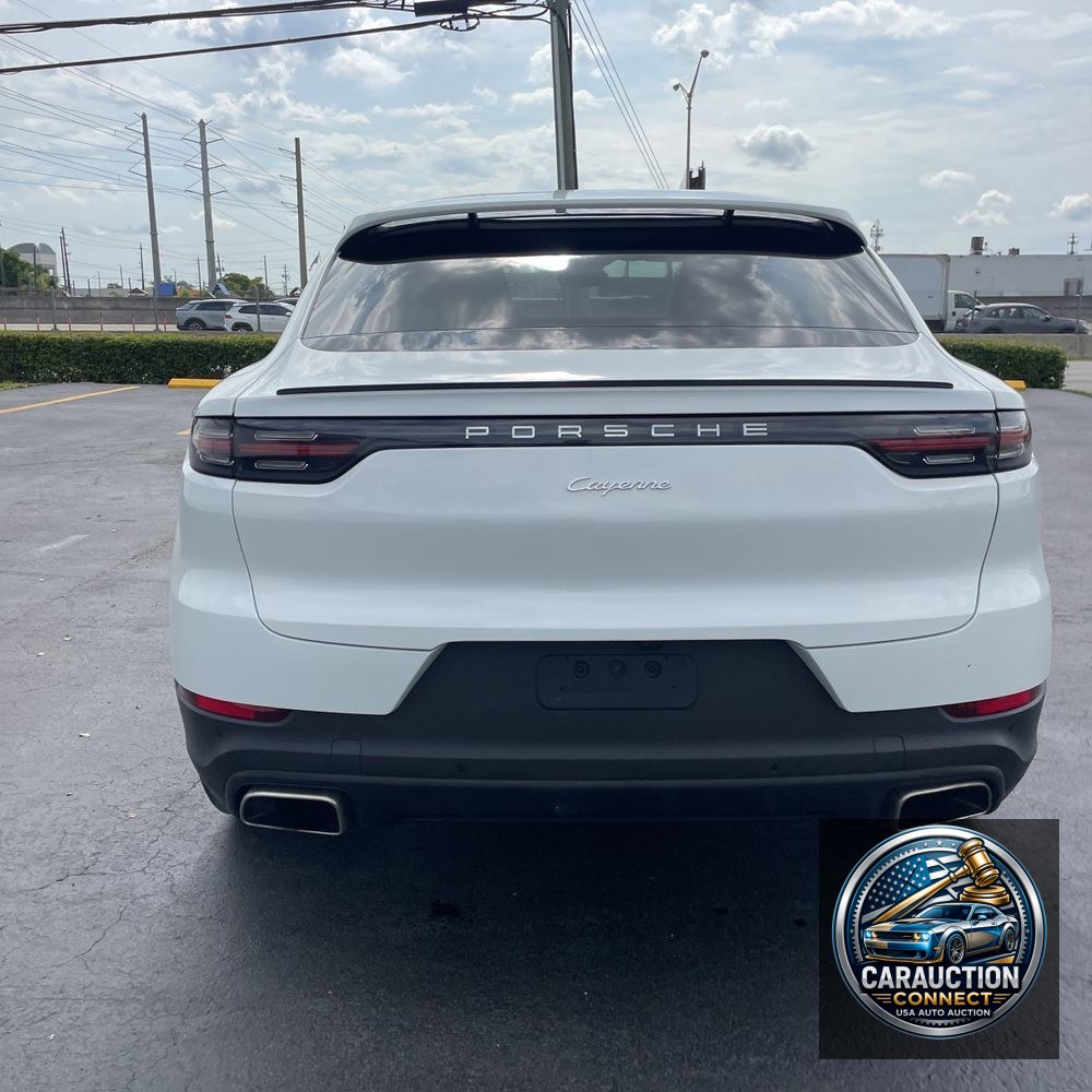 2022 Porsche Cayenne Coupe