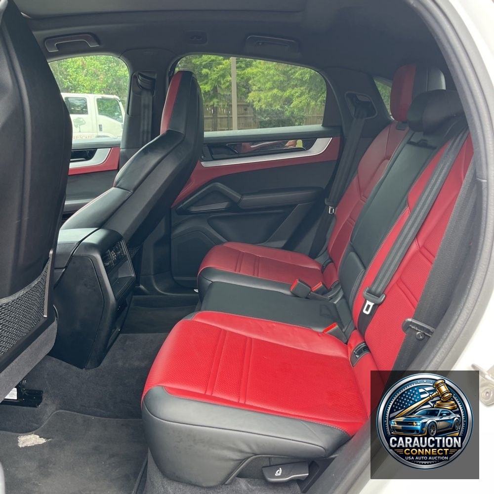 2024 Porsche Cayenne Coupe
