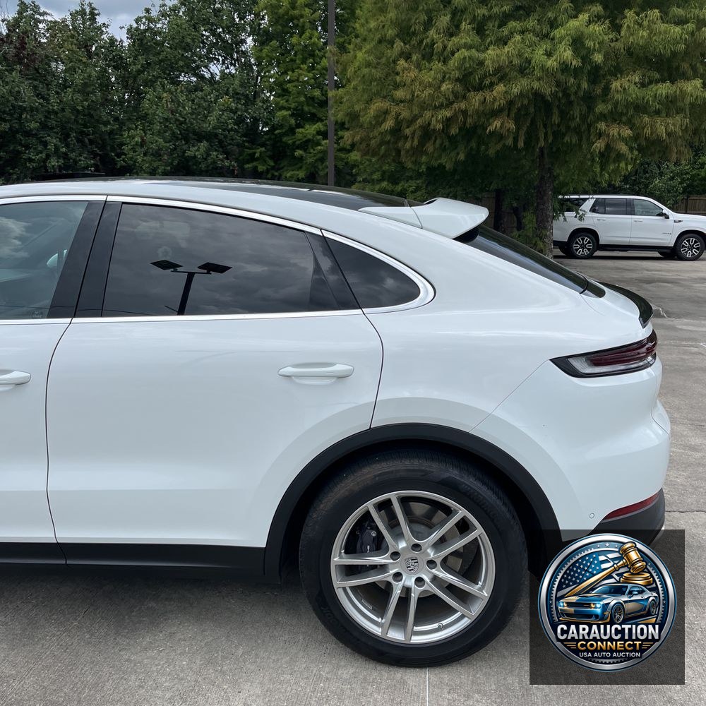 2024 Porsche Cayenne Coupe